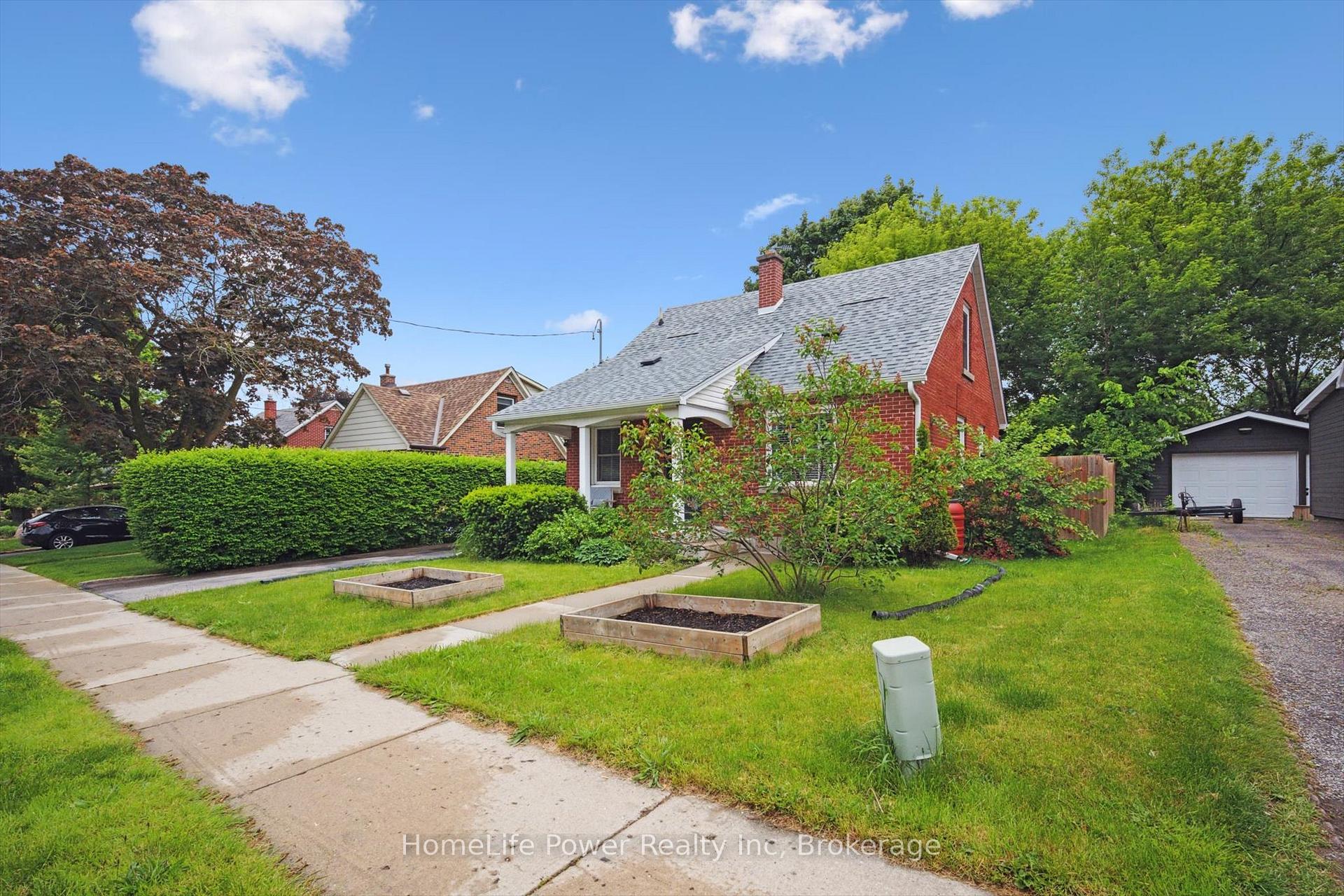 Photo 3 of 186 Bridgeport Road E, Waterloo — HOMEH