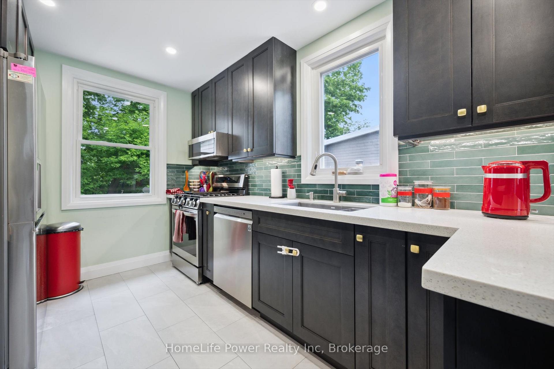 Photo 10 of 186 Bridgeport Road E, Waterloo — HOMEH