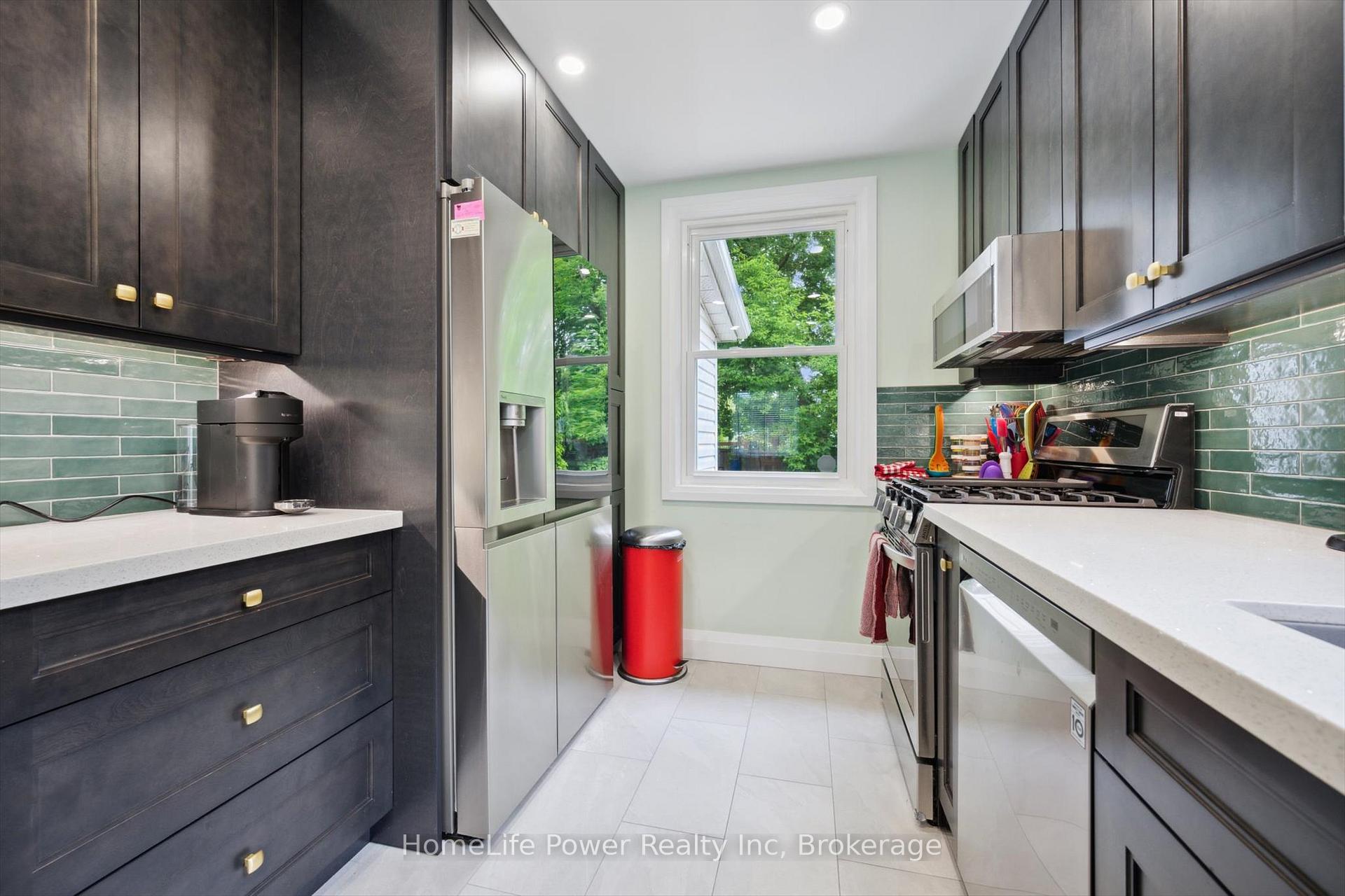 Photo 11 of 186 Bridgeport Road E, Waterloo — HOMEH