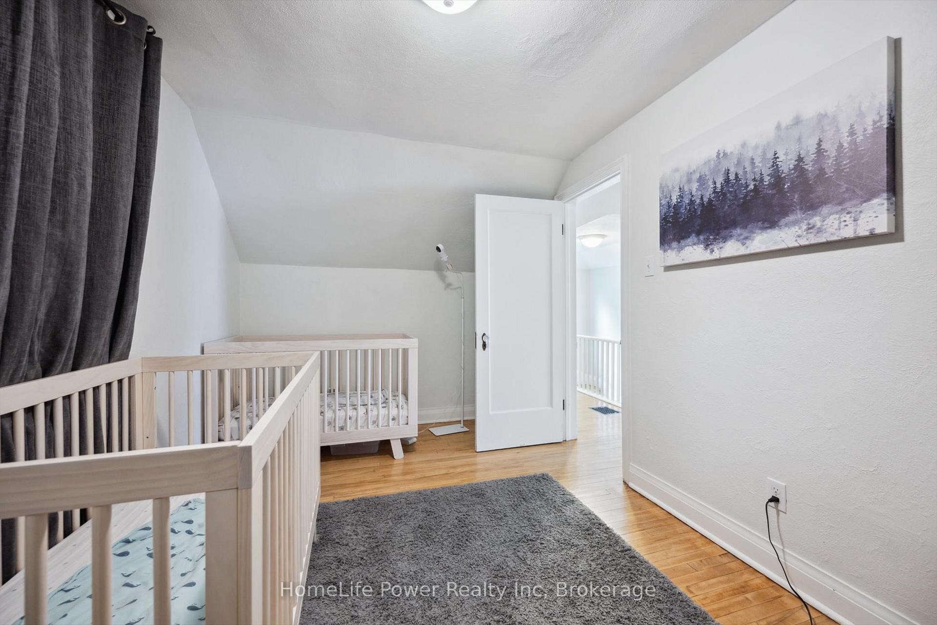 Photo 21 of 186 Bridgeport Road E, Waterloo — HOMEH