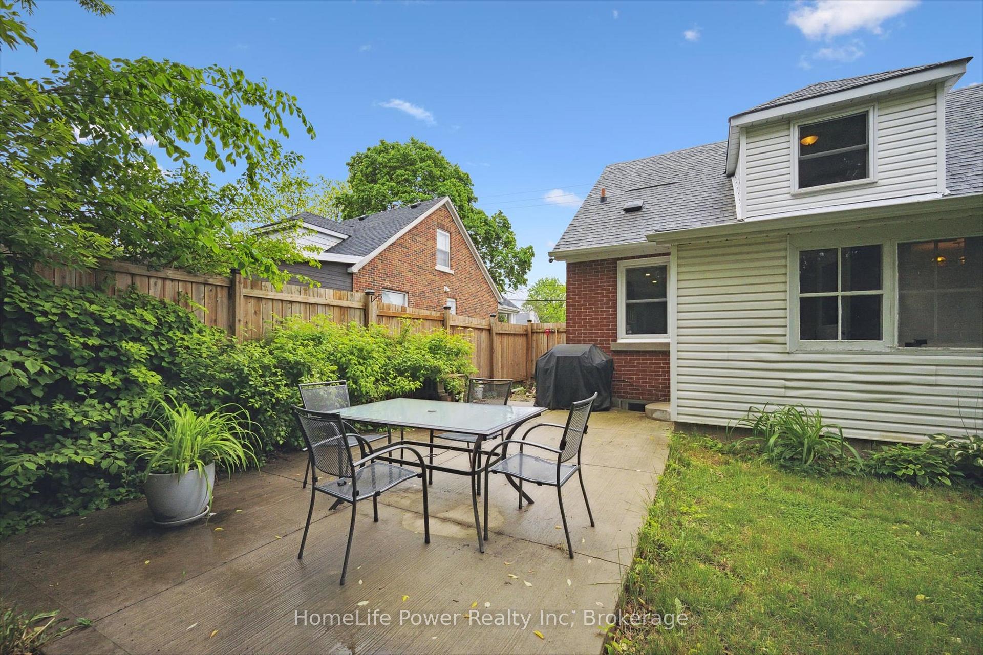 Photo 28 of 186 Bridgeport Road E, Waterloo — HOMEH