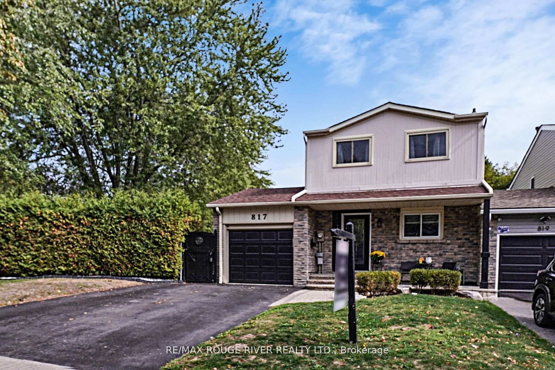 Front of 817 Finley Avenue