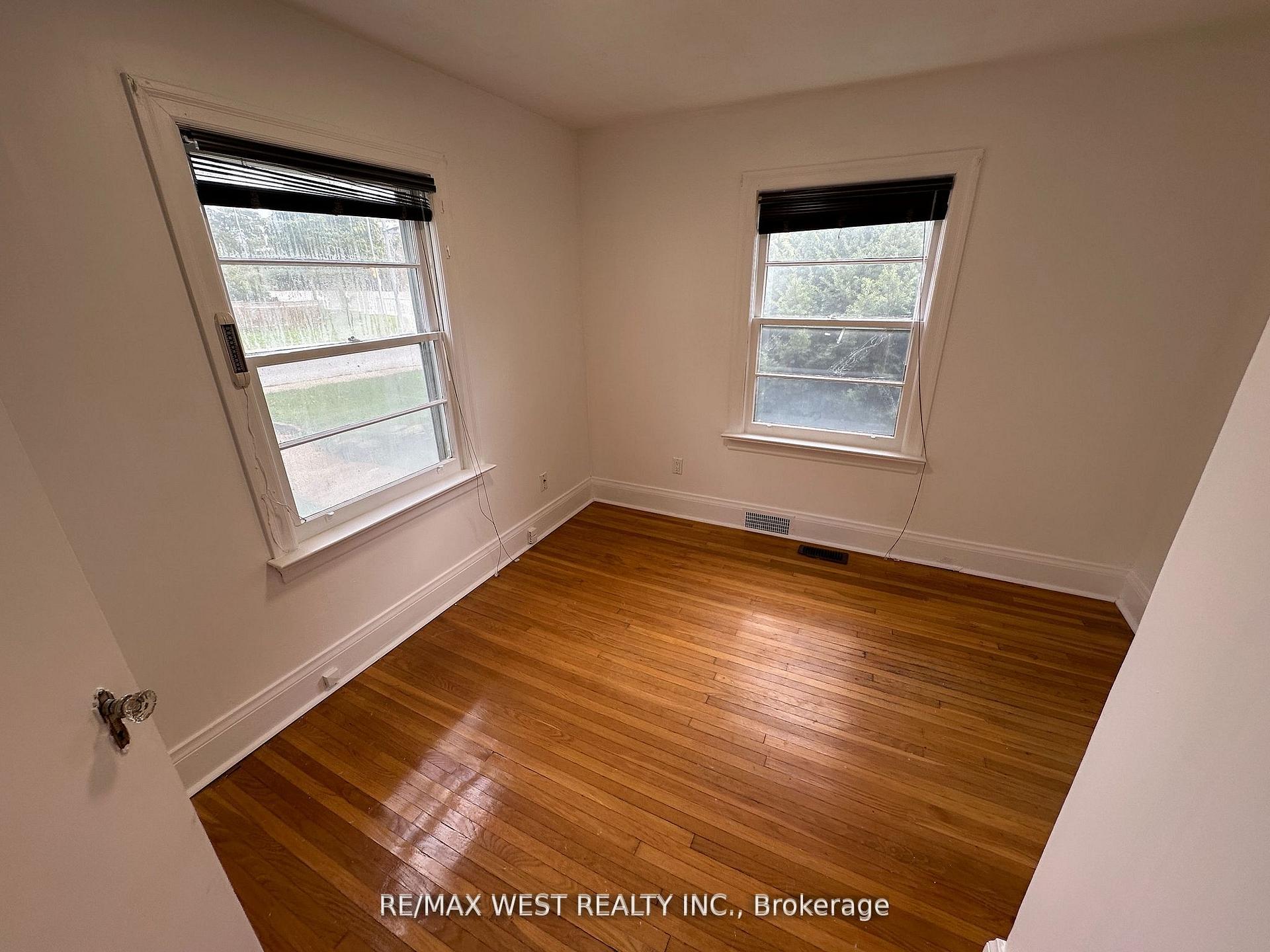 Photo 15 of 8186 Islington Avenue, Vaughan, Islington Woods — HOMEH