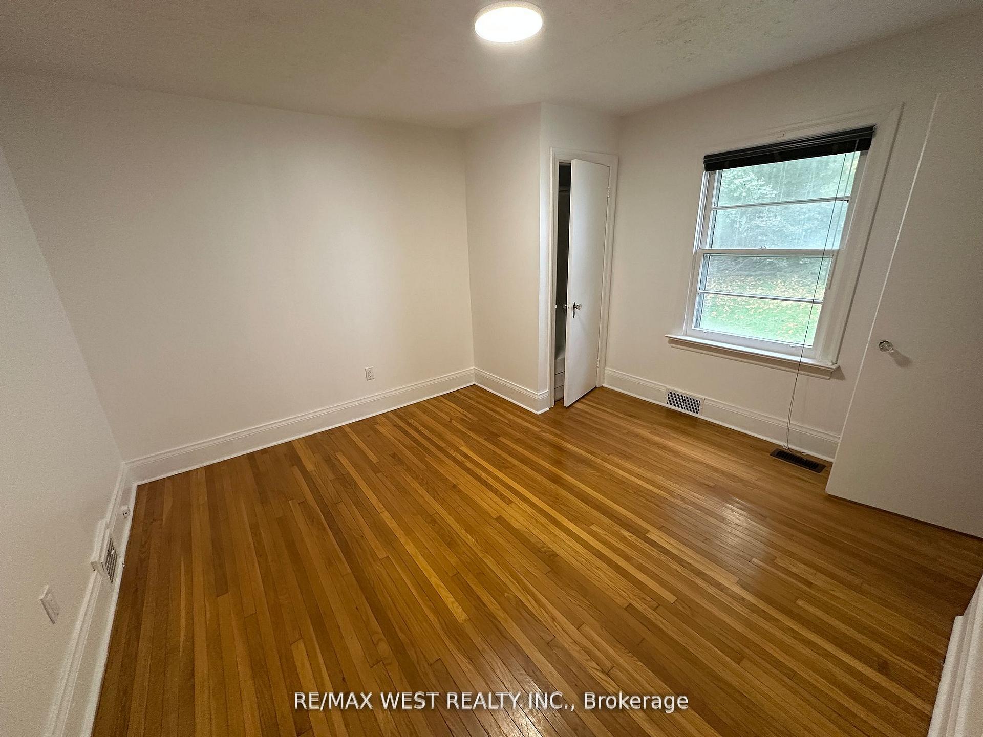 Photo 23 of 8186 Islington Avenue, Vaughan, Islington Woods — HOMEH