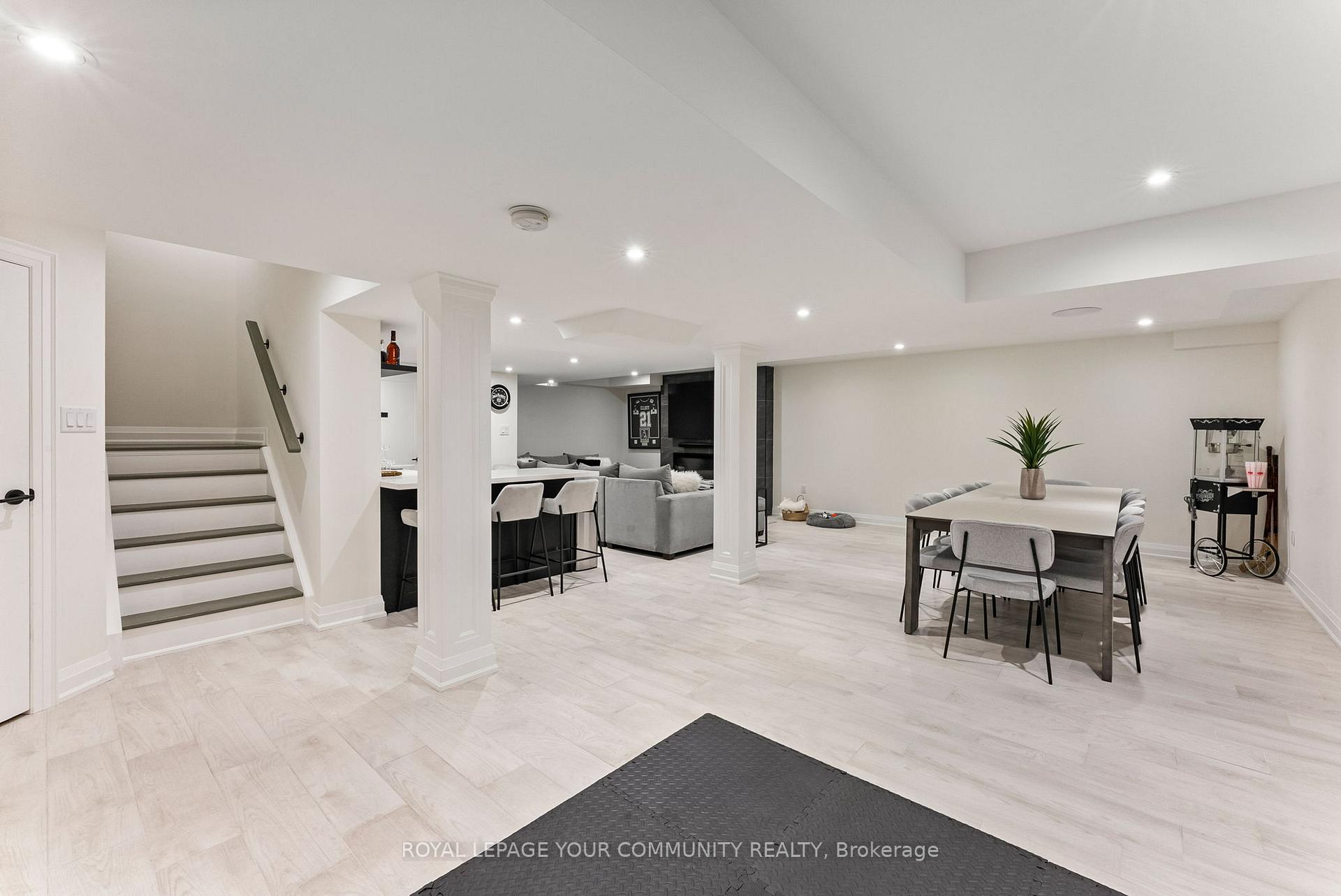 Photo 30 of 39 Rivoli Drive, Vaughan, Vellore Village — HOMEH