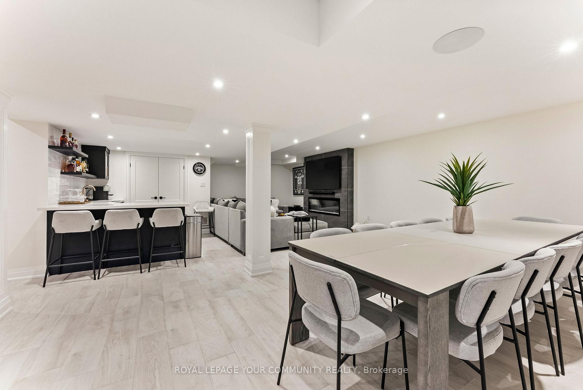 Photo 31 of 39 Rivoli Drive, Vaughan, Vellore Village — HOMEH