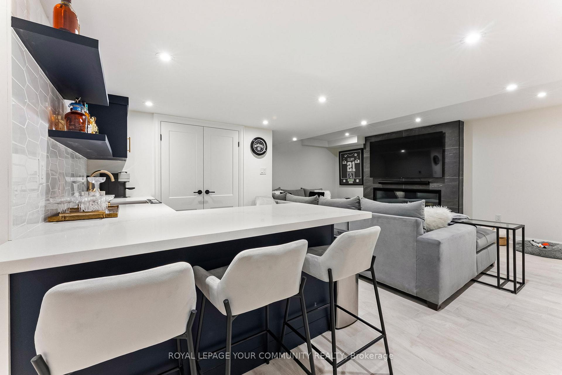 Photo 32 of 39 Rivoli Drive, Vaughan, Vellore Village — HOMEH