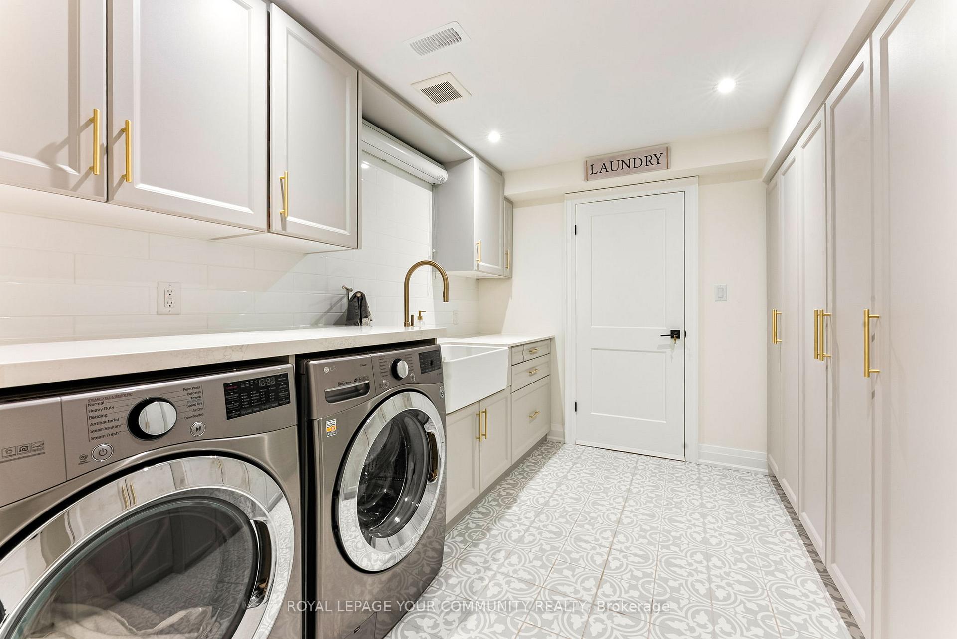 Photo 36 of 39 Rivoli Drive, Vaughan, Vellore Village — HOMEH