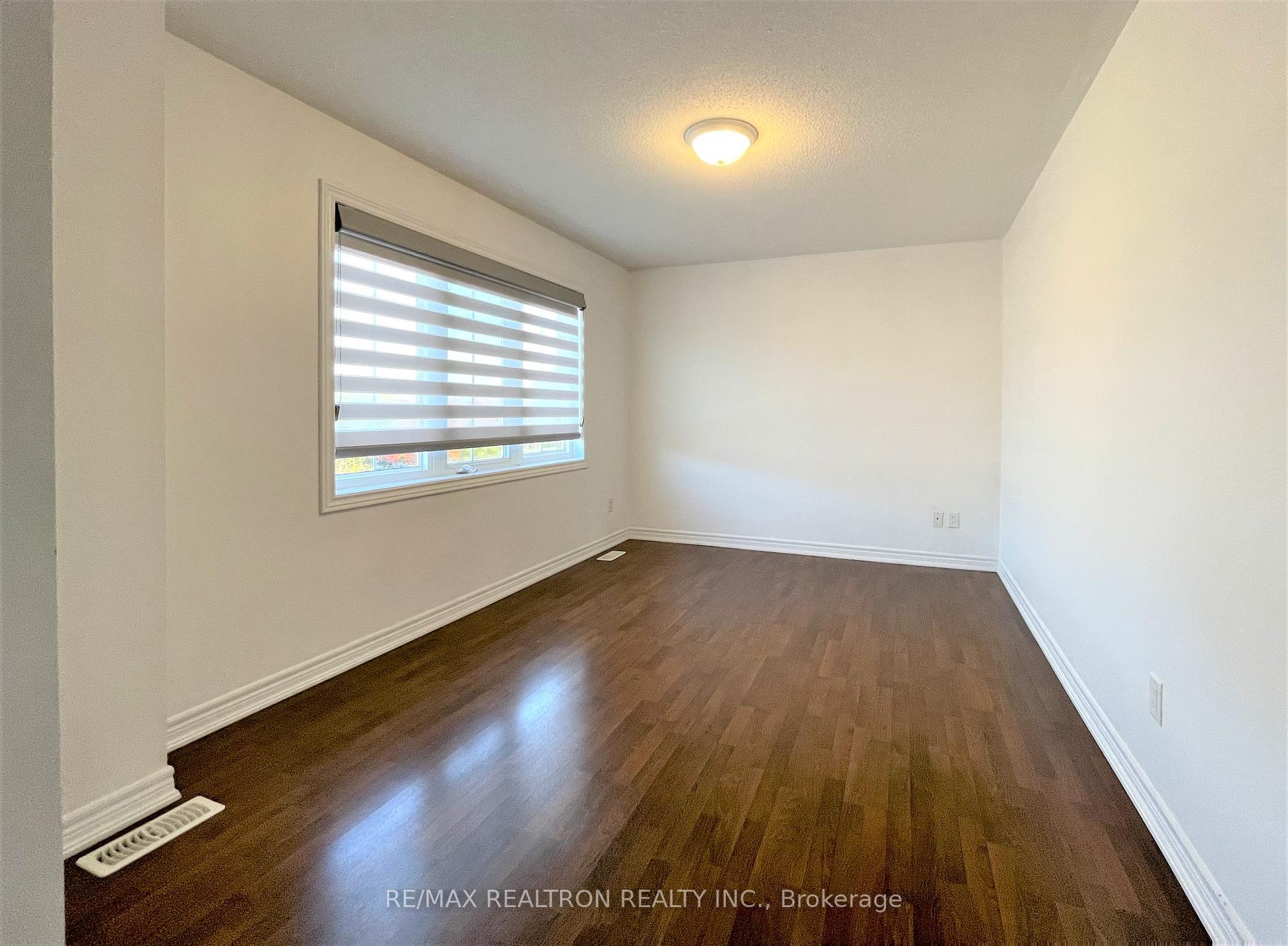 Photo 20 of 205 Vanda Drive, Vaughan, Patterson — HOMEH