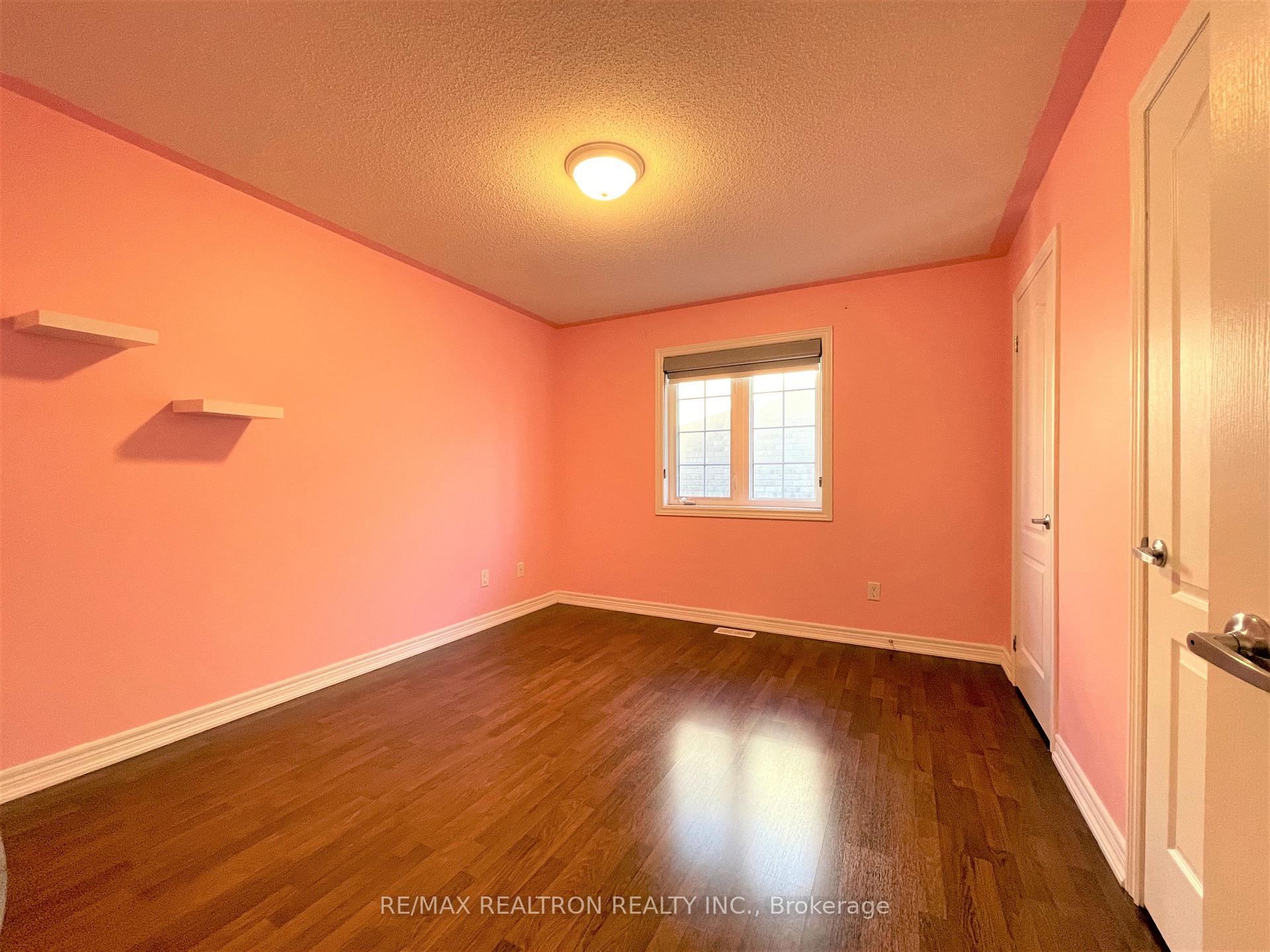 Photo 22 of 205 Vanda Drive, Vaughan, Patterson — HOMEH