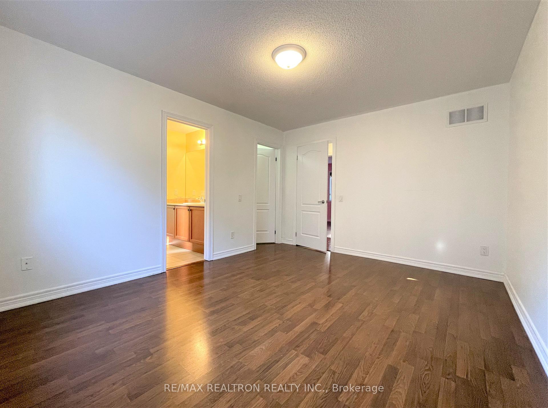 Photo 25 of 205 Vanda Drive, Vaughan, Patterson — HOMEH