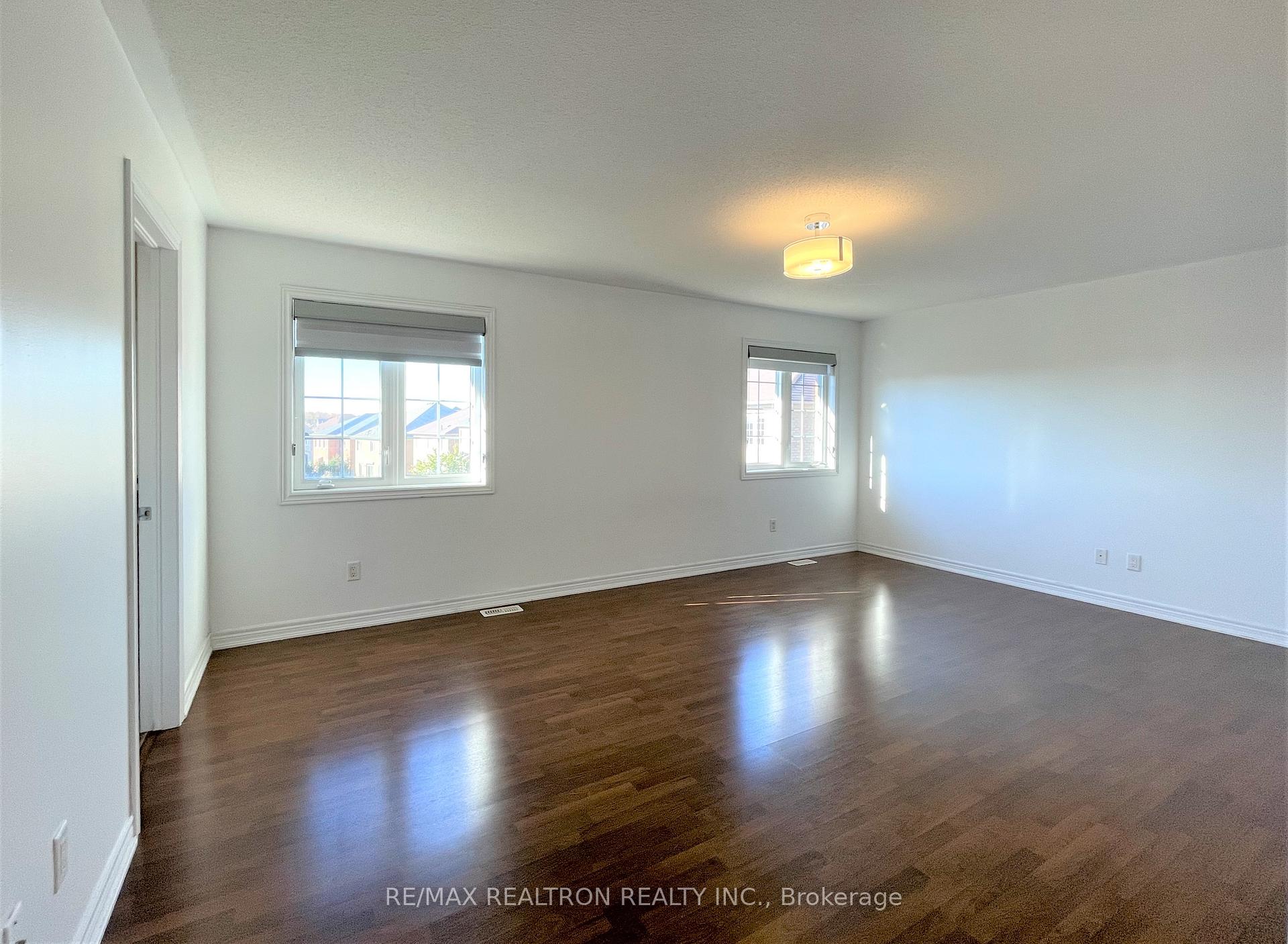 Photo 29 of 205 Vanda Drive, Vaughan, Patterson — HOMEH
