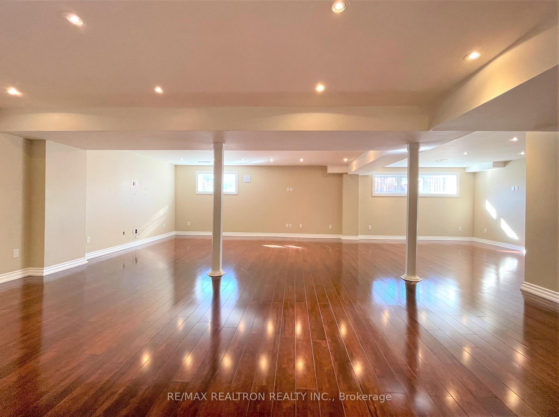Photo 34 of 205 Vanda Drive, Vaughan, Patterson — HOMEH