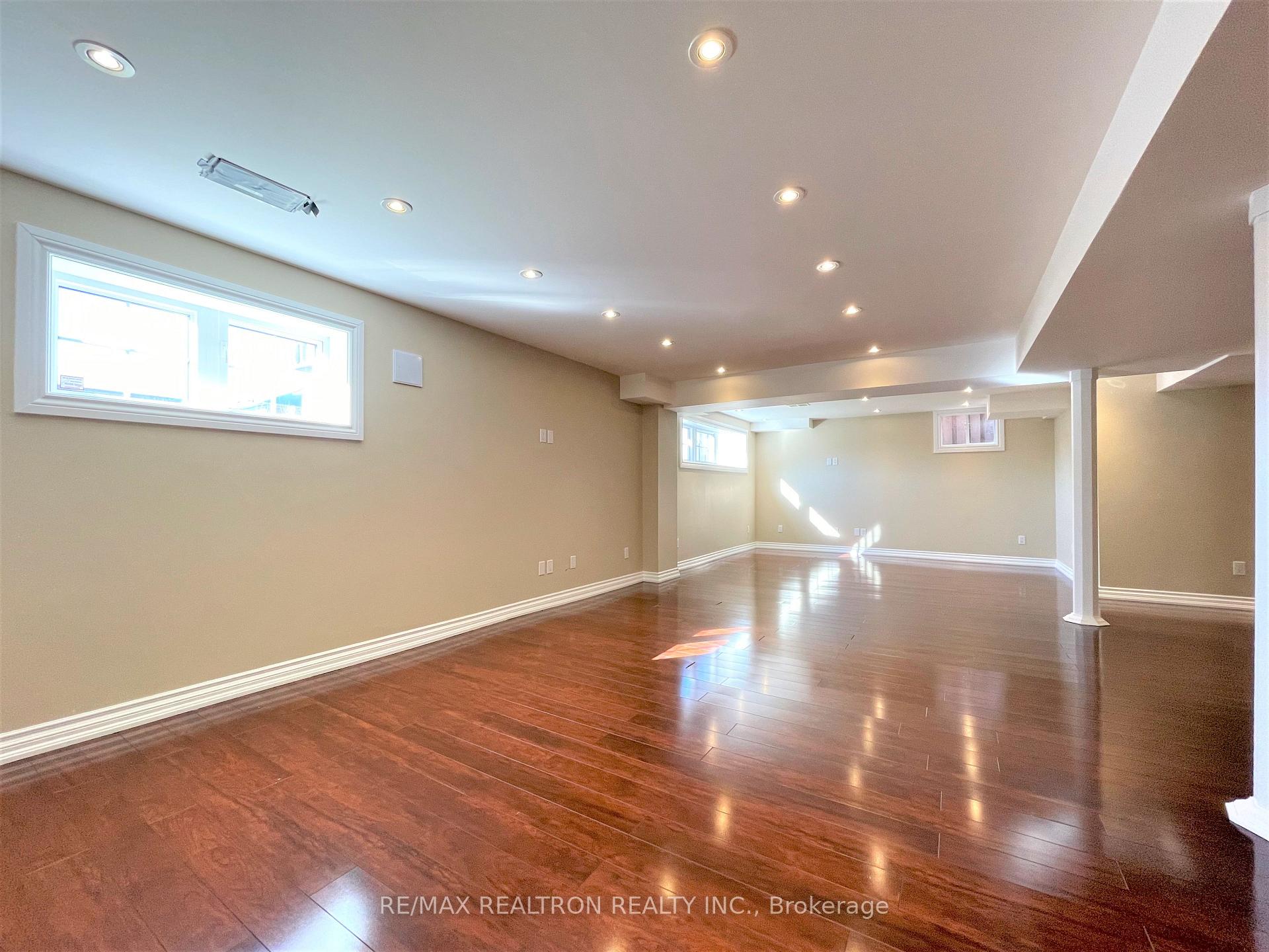 Photo 35 of 205 Vanda Drive, Vaughan, Patterson — HOMEH