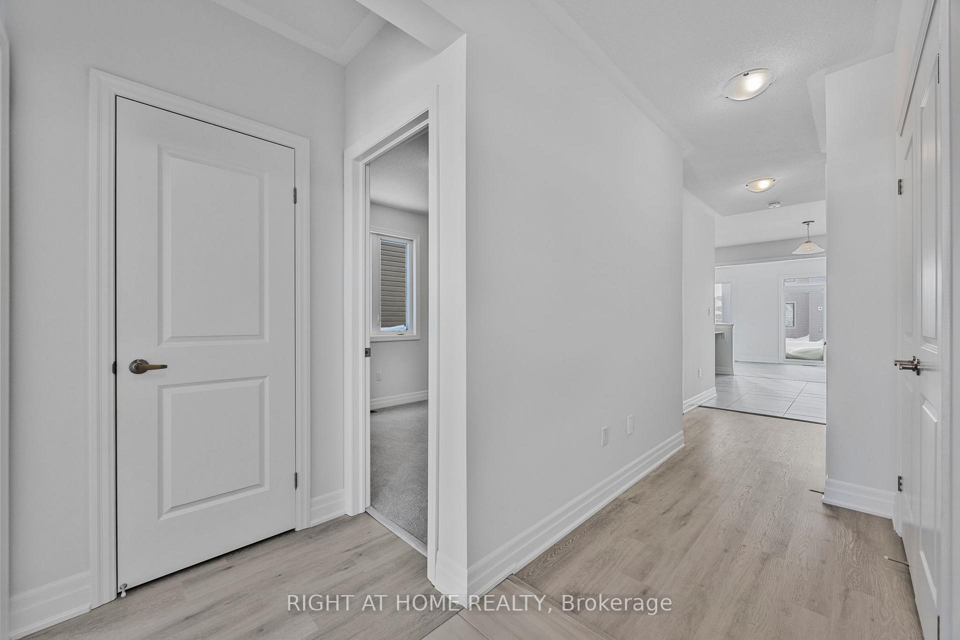 Photo 3 of 52 Del Ray Crescent, Wasaga Beach — HOMEH