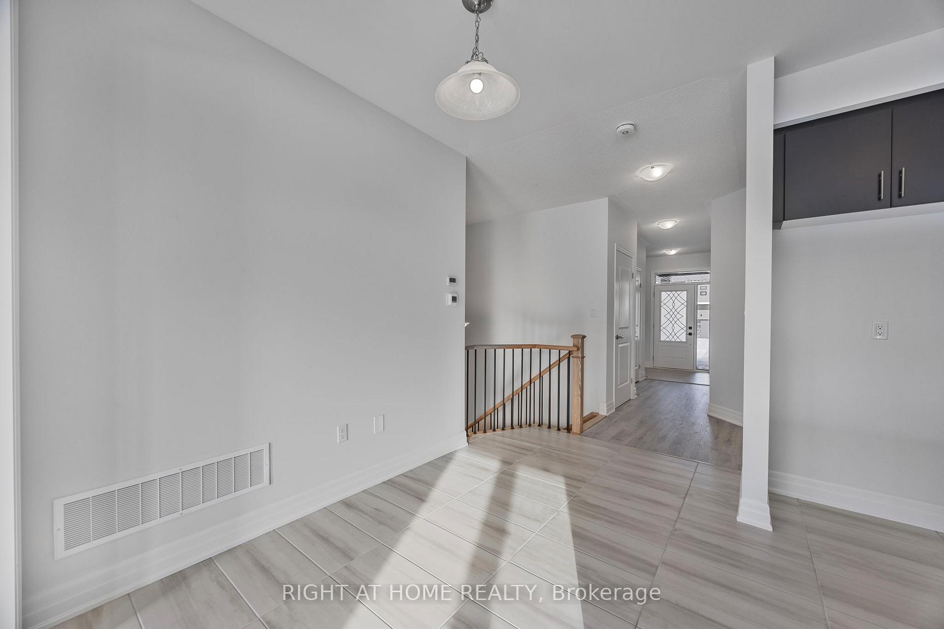 Photo 6 of 52 Del Ray Crescent, Wasaga Beach — HOMEH
