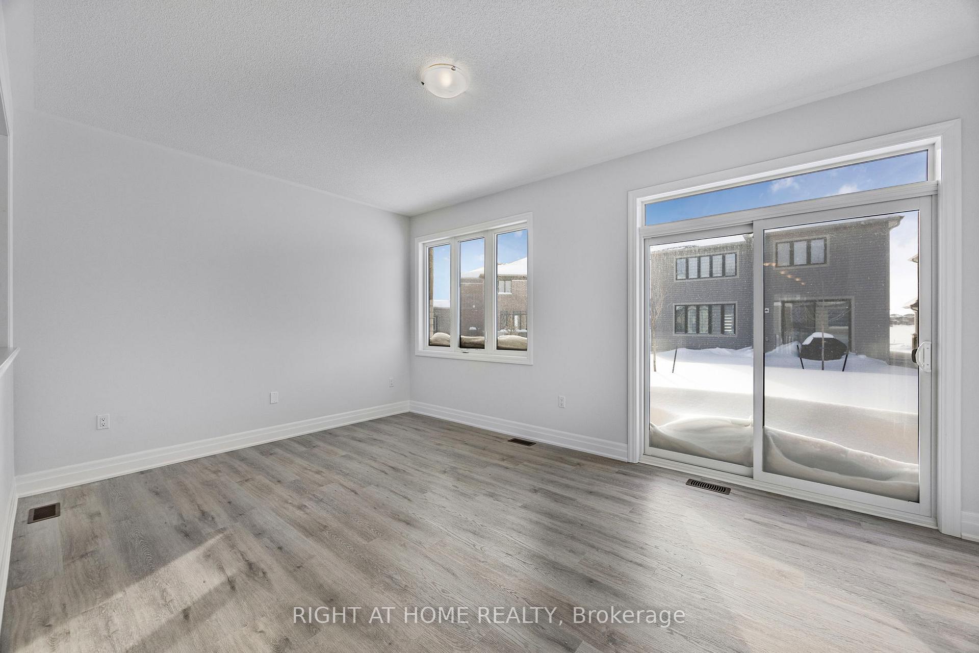 Photo 16 of 52 Del Ray Crescent, Wasaga Beach — HOMEH