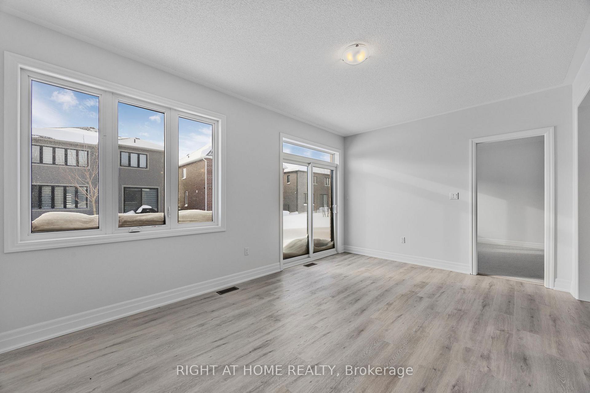 Photo 21 of 52 Del Ray Crescent, Wasaga Beach — HOMEH