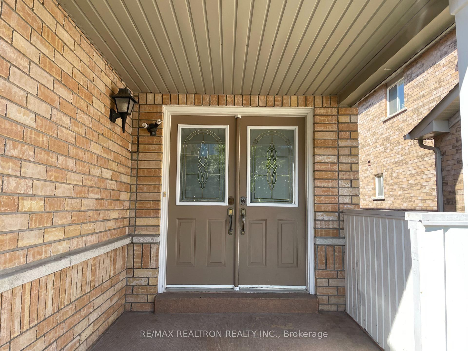 Photo 1 of 123 Foxfield Crescent, Vaughan, Patterson — HOMEH