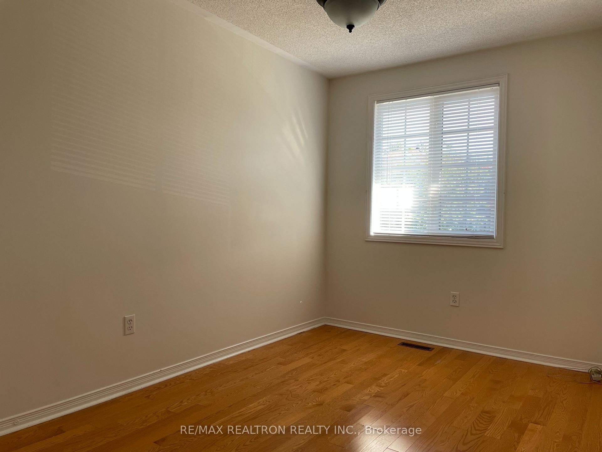 Photo 17 of 123 Foxfield Crescent, Vaughan, Patterson — HOMEH
