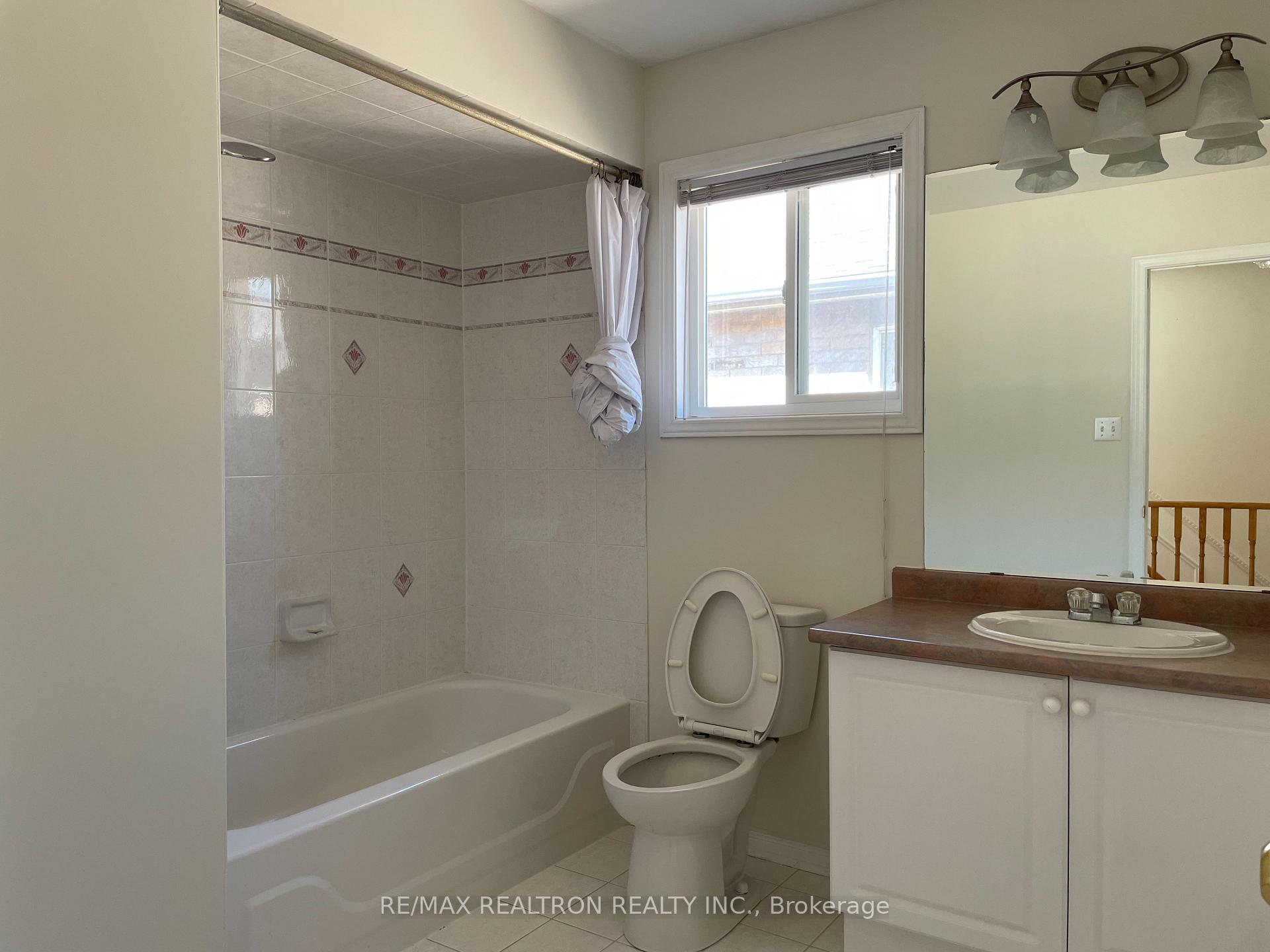 Photo 18 of 123 Foxfield Crescent, Vaughan, Patterson — HOMEH