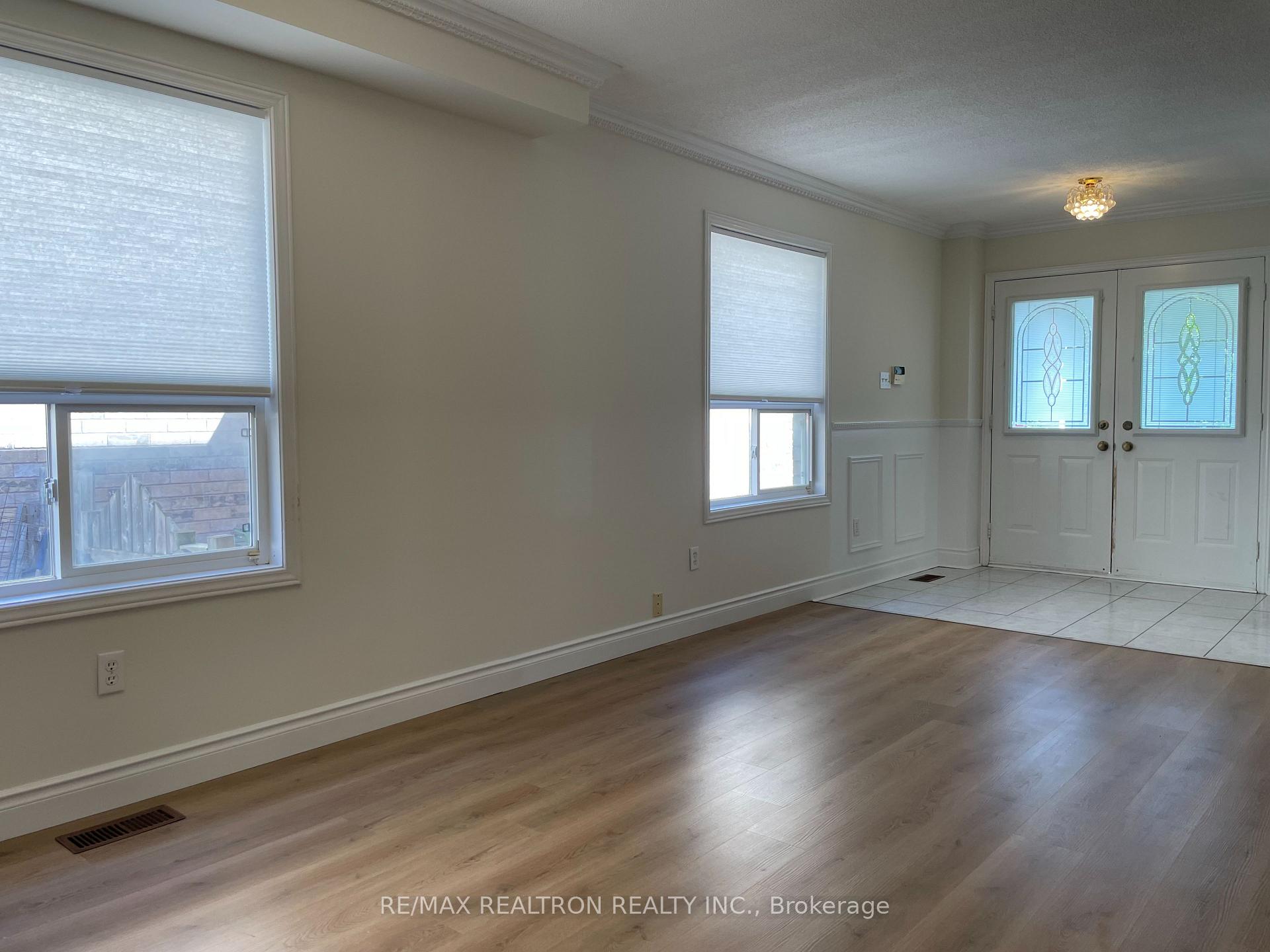 Photo 22 of 123 Foxfield Crescent, Vaughan, Patterson — HOMEH