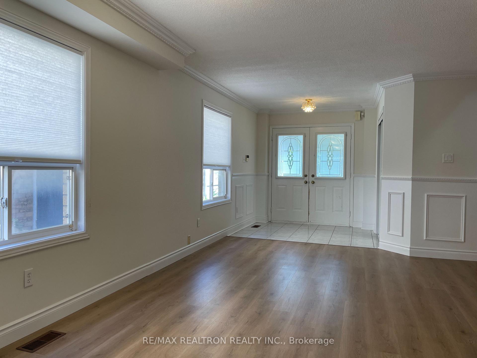 Photo 23 of 123 Foxfield Crescent, Vaughan, Patterson — HOMEH