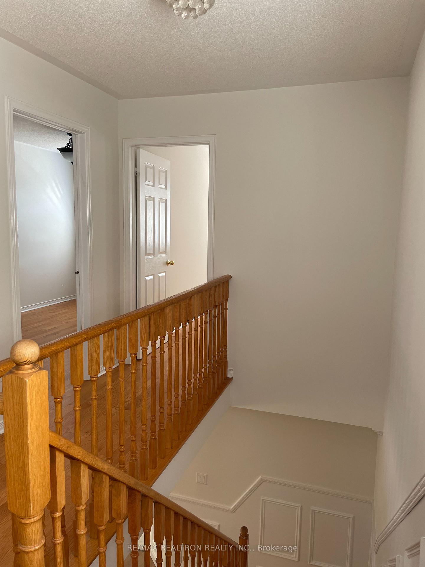 Photo 24 of 123 Foxfield Crescent, Vaughan, Patterson — HOMEH