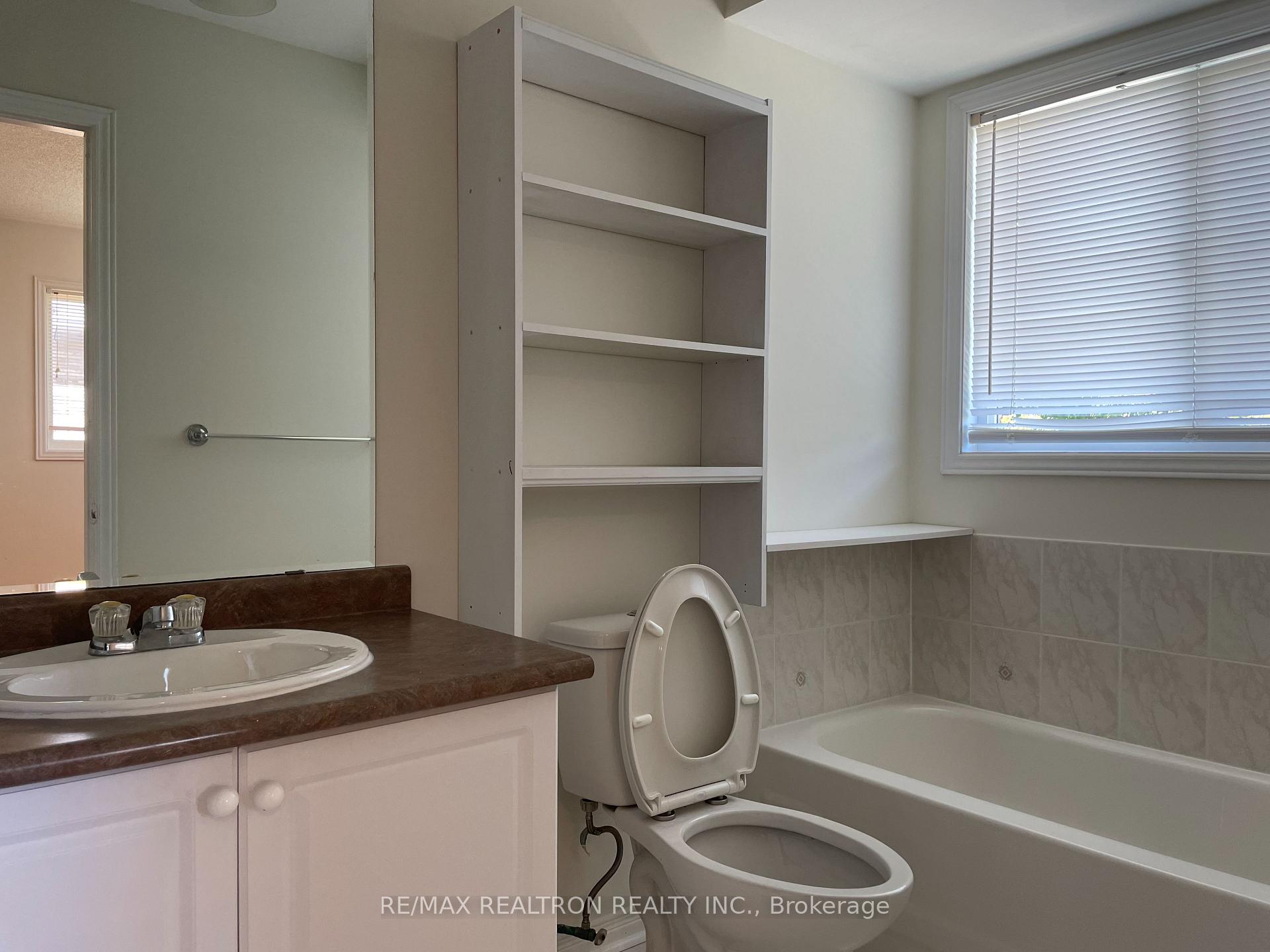 Photo 27 of 123 Foxfield Crescent, Vaughan, Patterson — HOMEH