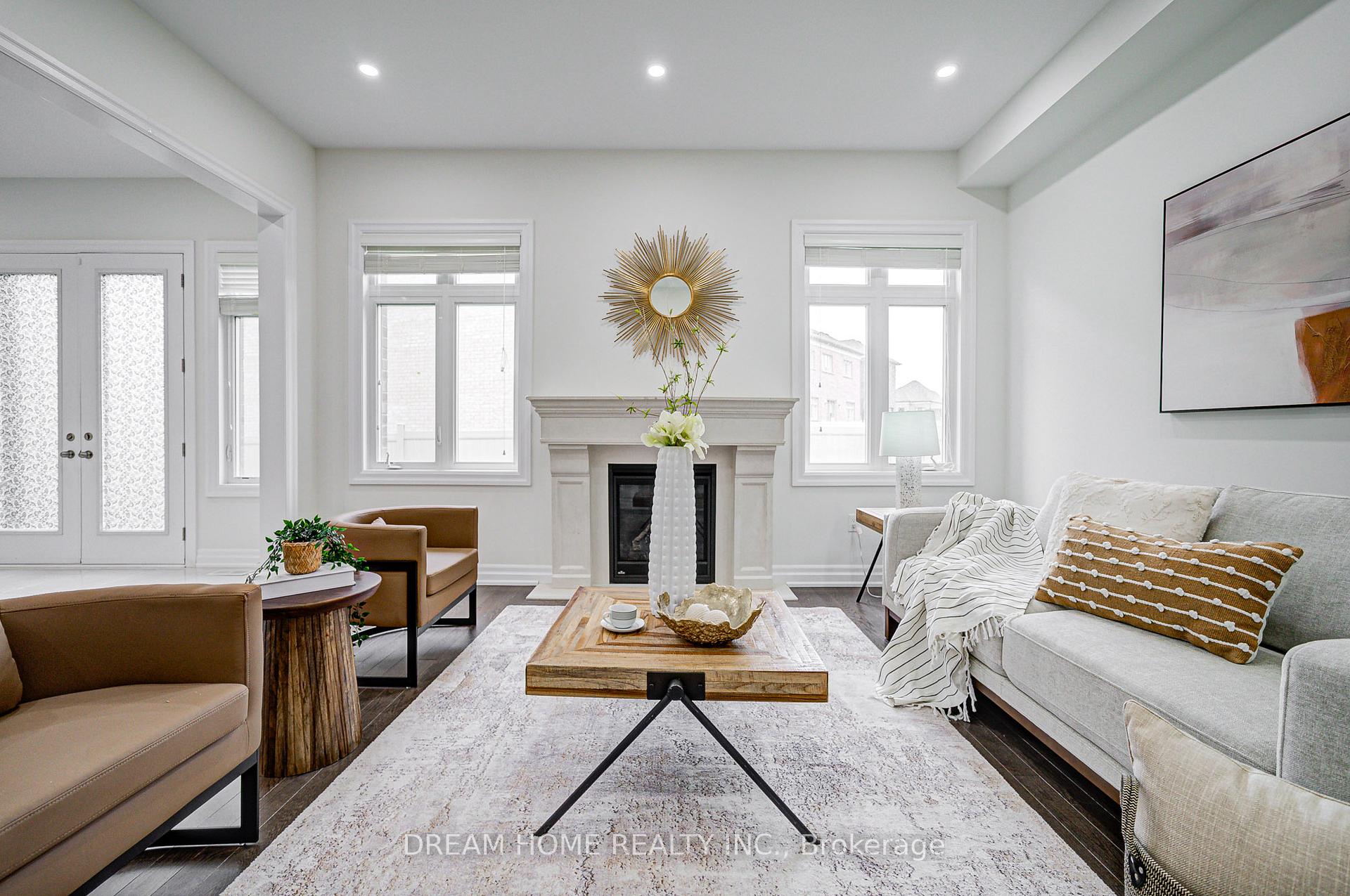 Photo 24 of 113 Botelho Circle, Aurora, Bayview Southeast — HOMEH