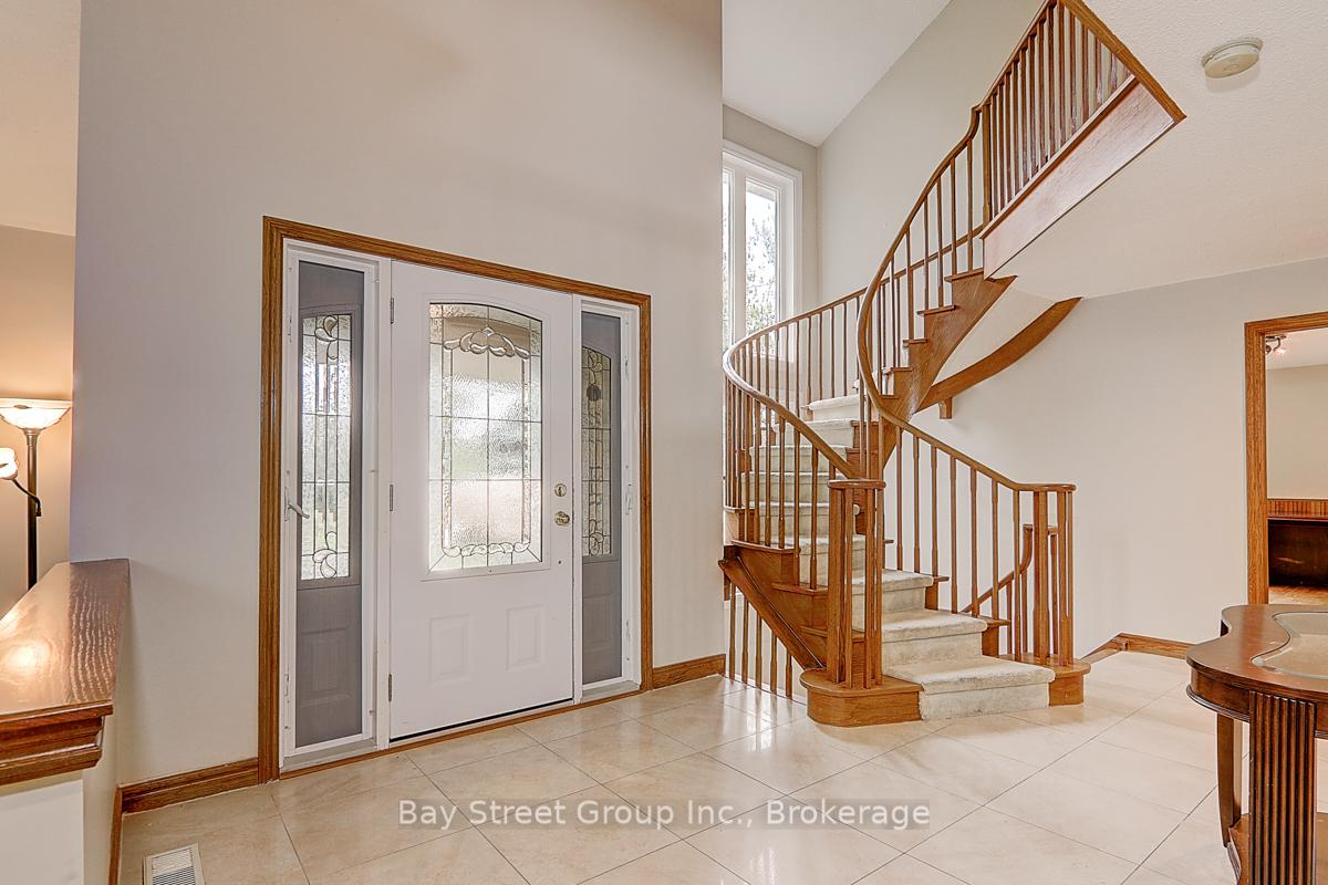 Photo 4 of 8 Bristol Sands Crescent, Uxbridge, Rural Uxbridge — HOMEH
