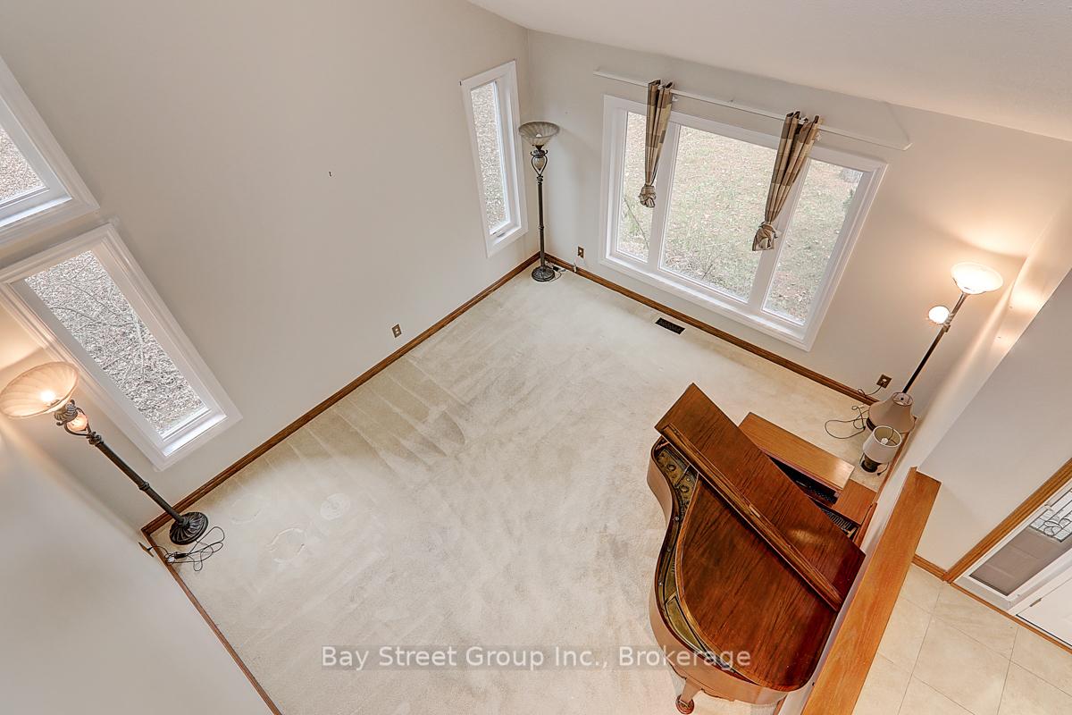 Photo 5 of 8 Bristol Sands Crescent, Uxbridge, Rural Uxbridge — HOMEH