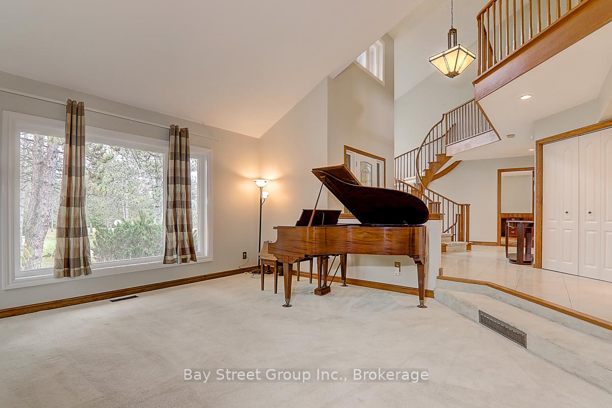 Photo 6 of 8 Bristol Sands Crescent, Uxbridge, Rural Uxbridge — HOMEH