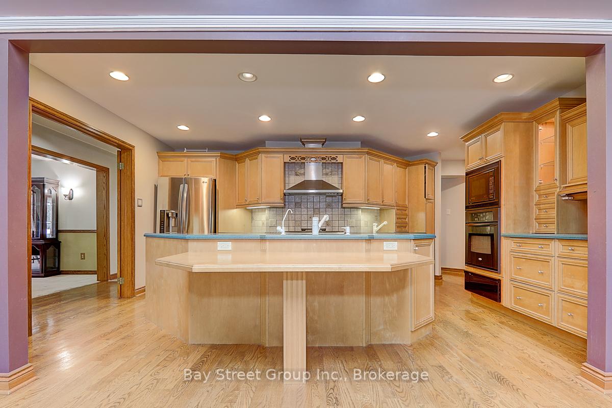 Photo 15 of 8 Bristol Sands Crescent, Uxbridge, Rural Uxbridge — HOMEH