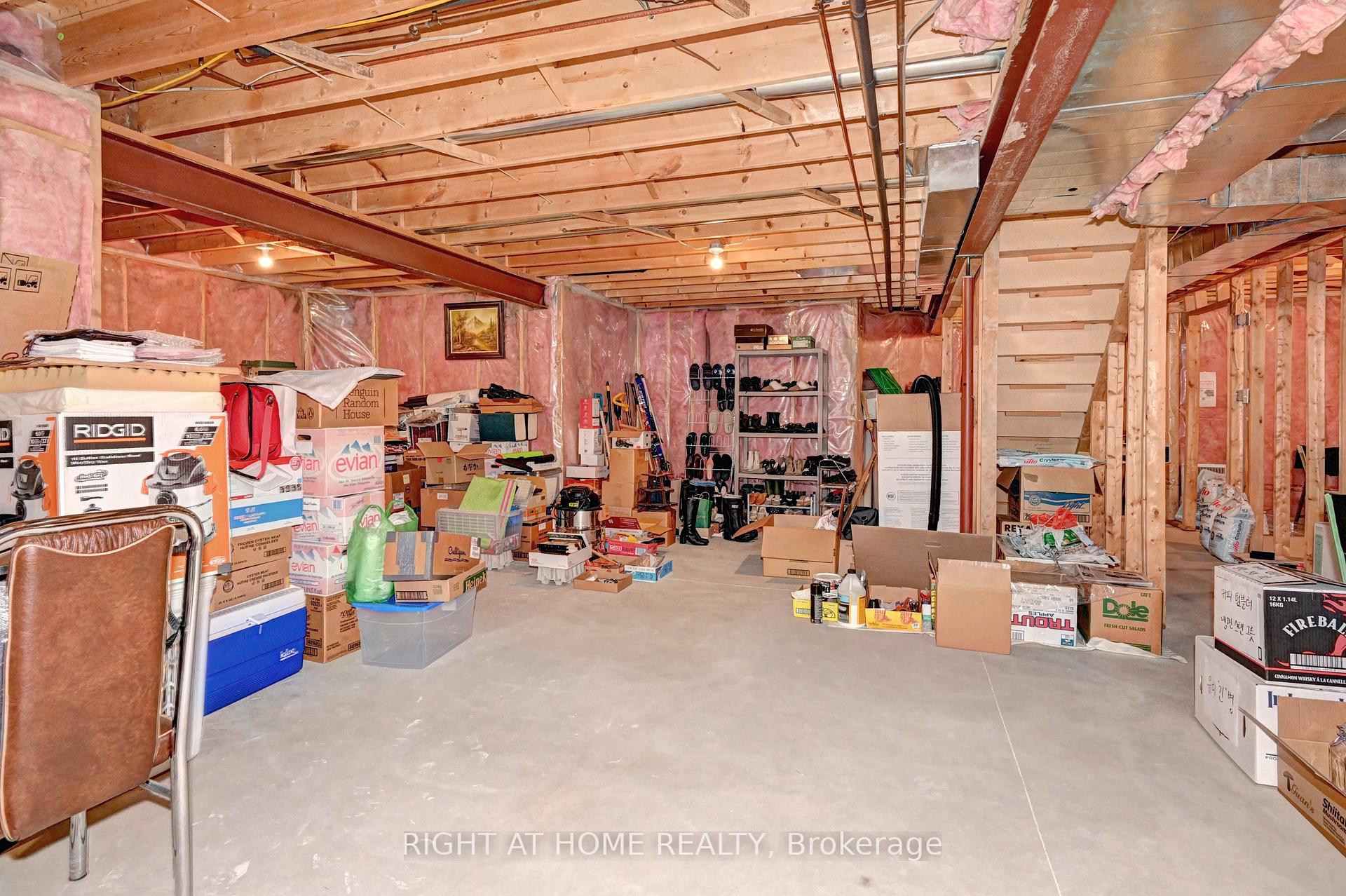 Photo 35 of 436 Dansbury Drive, Waterloo — HOMEH
