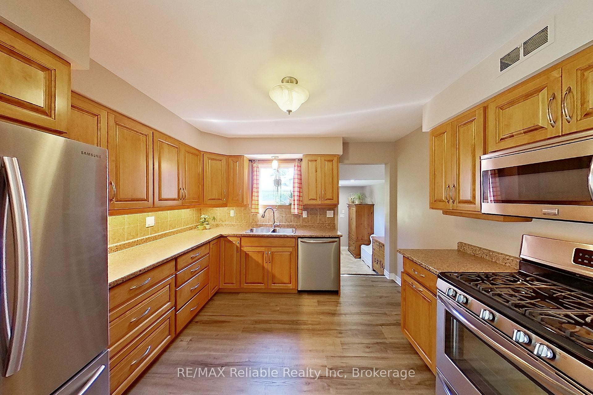 Photo 13 of 33774 Maple Court, Bluewater, Stanley — HOMEH