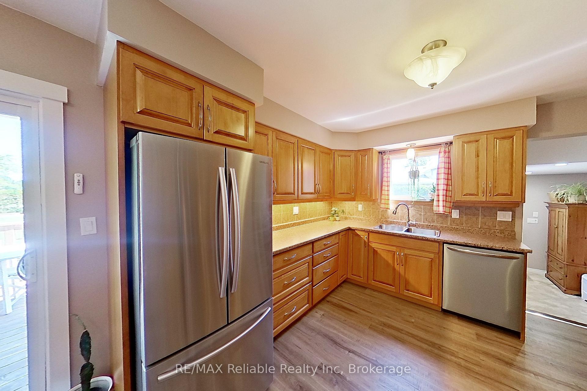 Photo 10 of 33774 Maple Court, Bluewater, Stanley — HOMEH
