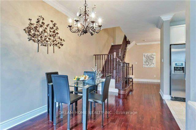 Photo 5 of 30 White Beach Crescent, Vaughan, Patterson — HOMEH