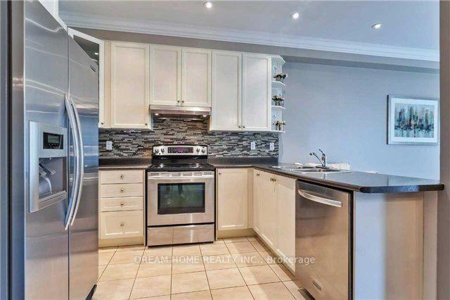 Photo 7 of 30 White Beach Crescent, Vaughan, Patterson — HOMEH