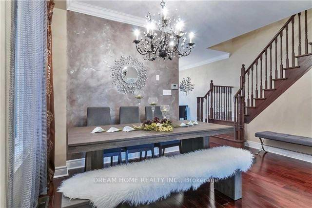 Photo 8 of 30 White Beach Crescent, Vaughan, Patterson — HOMEH