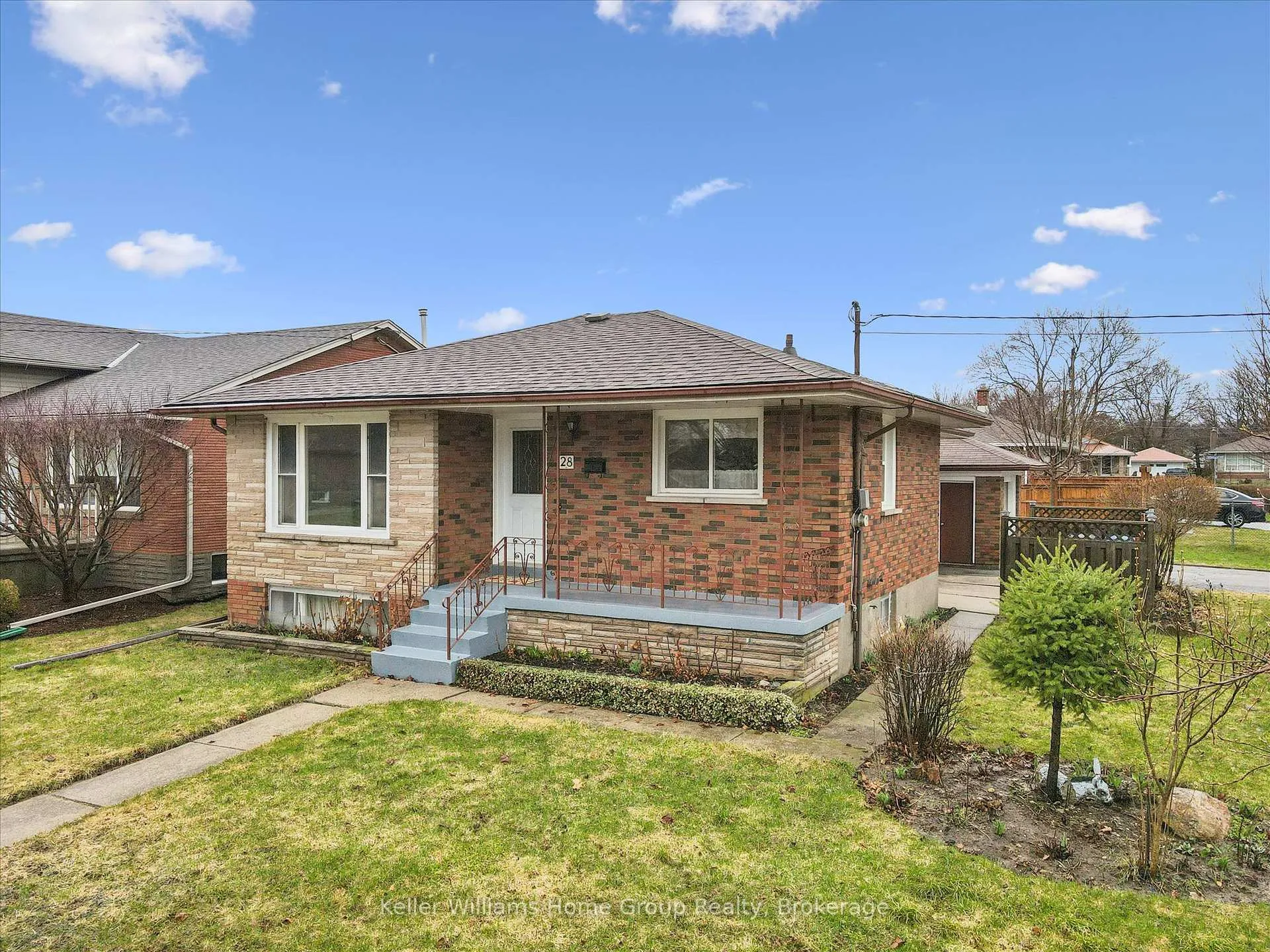 Photo 1 of 28 Normandy Drive, Guelph, St. George's — HOMEH