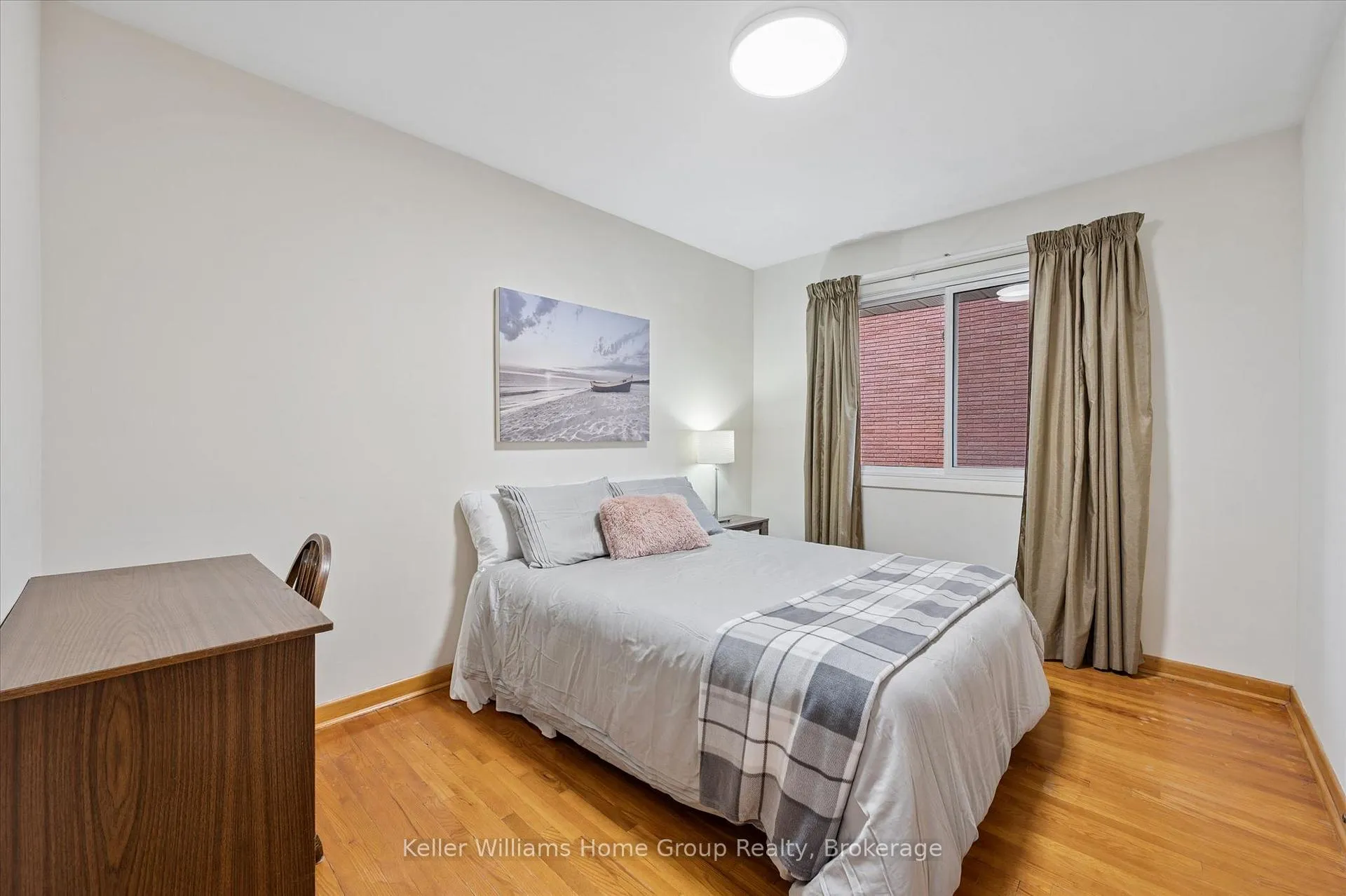 Photo 19 of 28 Normandy Drive, Guelph, St. George's — HOMEH