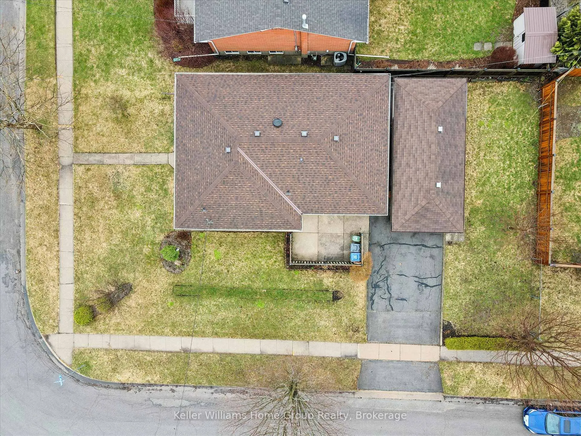 Photo 39 of 28 Normandy Drive, Guelph, St. George's — HOMEH
