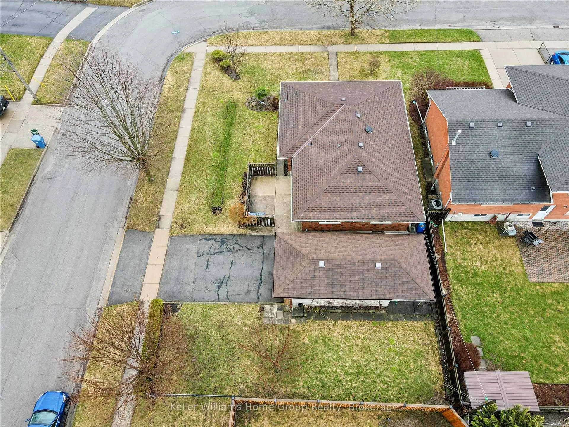 Photo 40 of 28 Normandy Drive, Guelph, St. George's — HOMEH