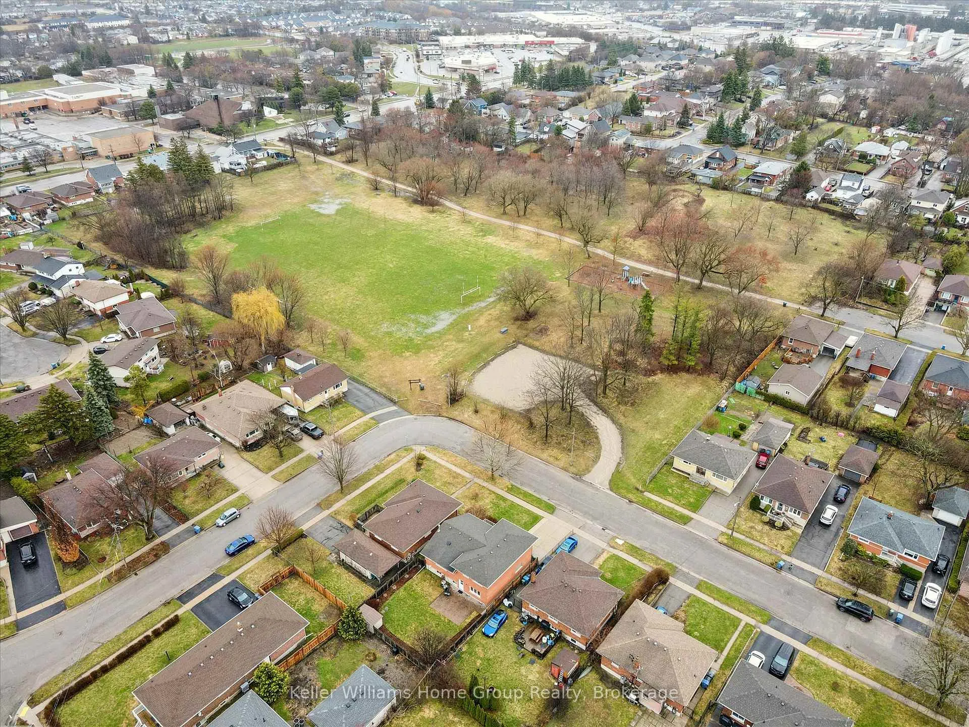 Photo 41 of 28 Normandy Drive, Guelph, St. George's — HOMEH