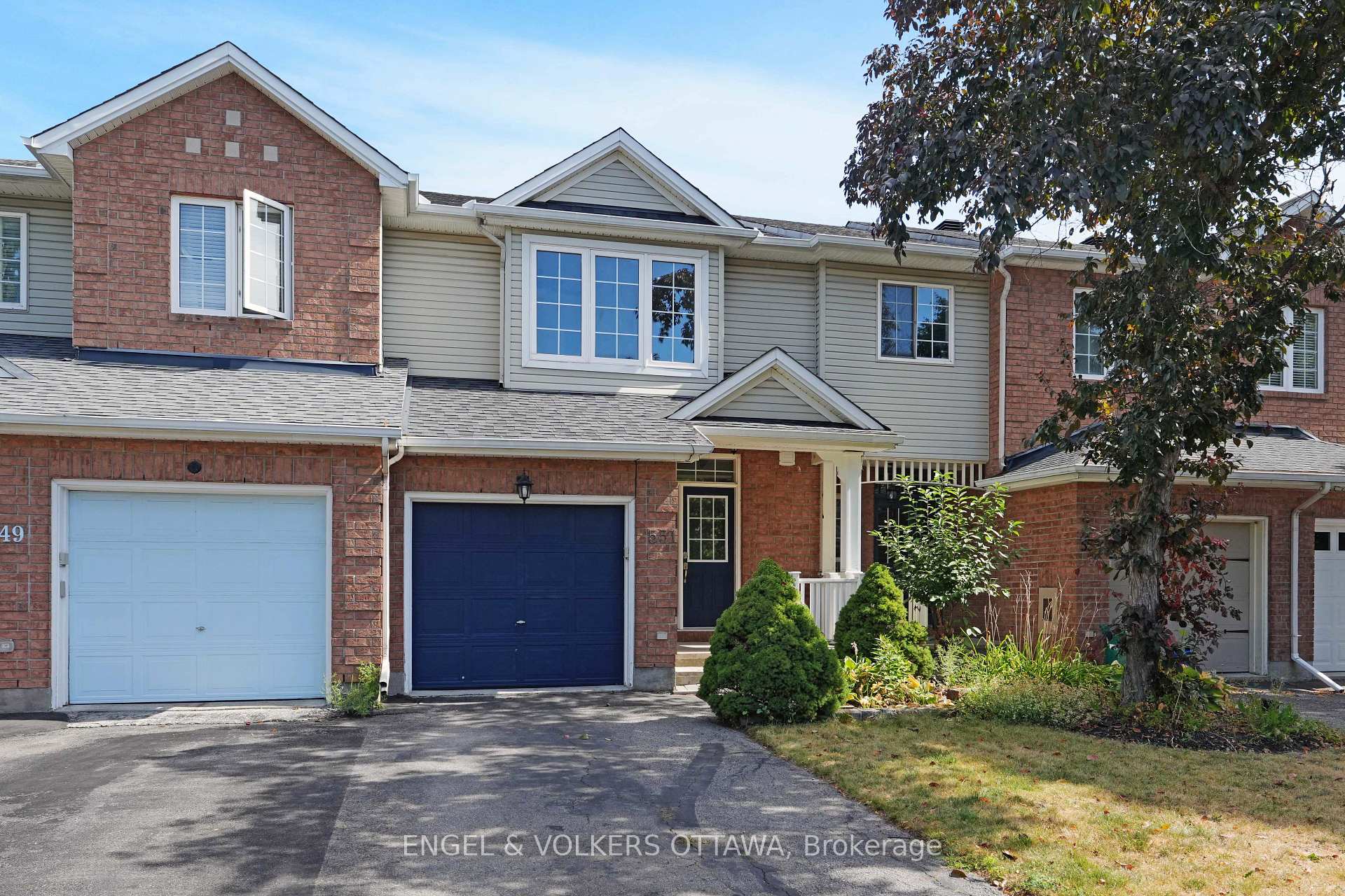 Front of 551 Wild Shore Crescent
