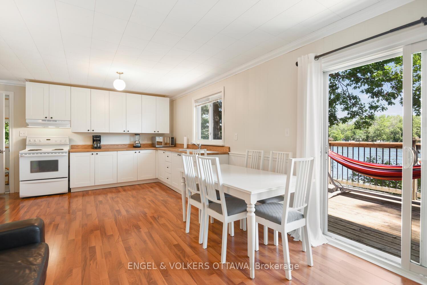 Photo 7 of 150 Longview Island Road, Beckwith, Beckwith Twp — HOMEH