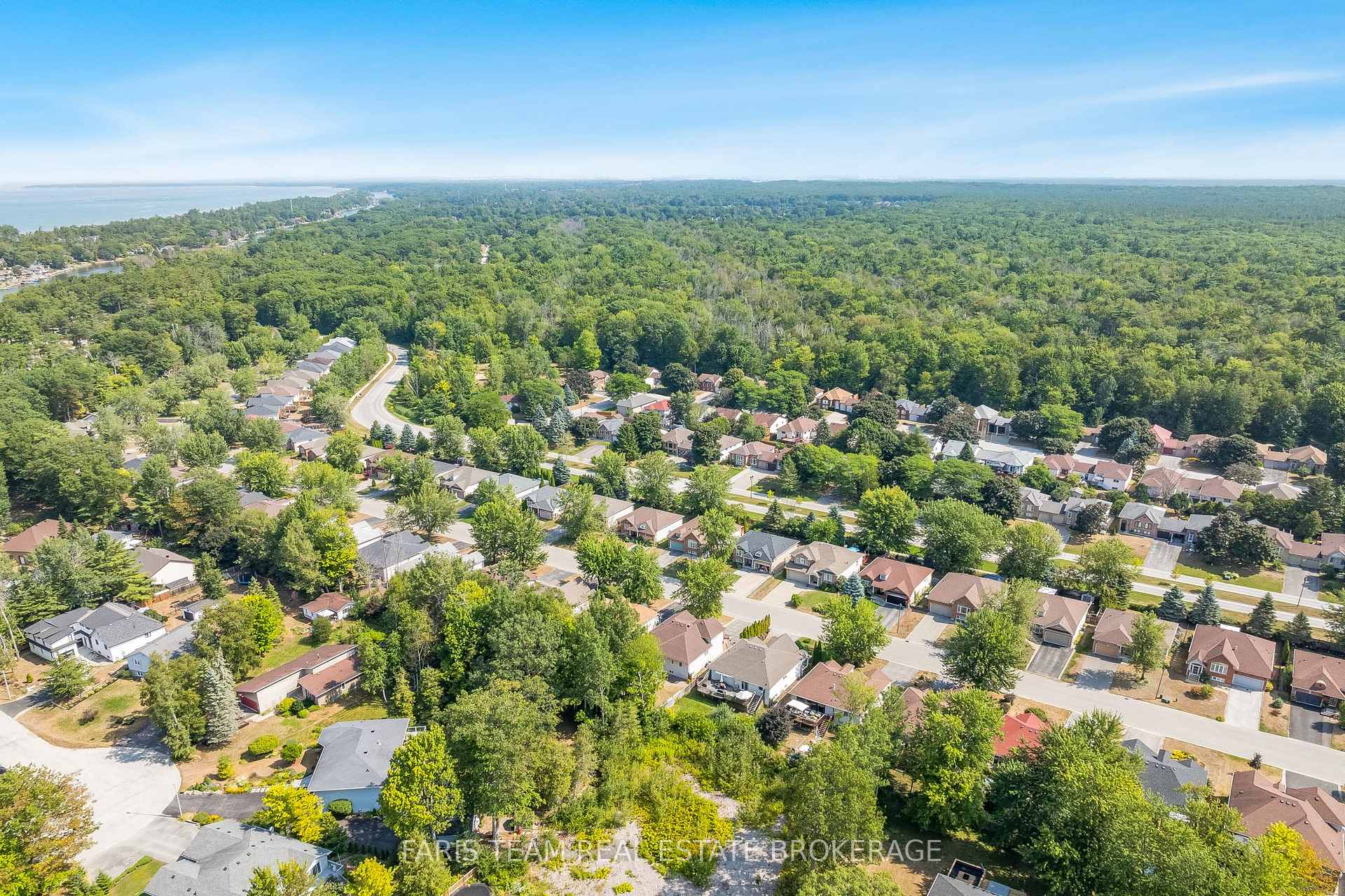Photo 40 of 57 Rose Valley Way, Wasaga Beach — HOMEH
