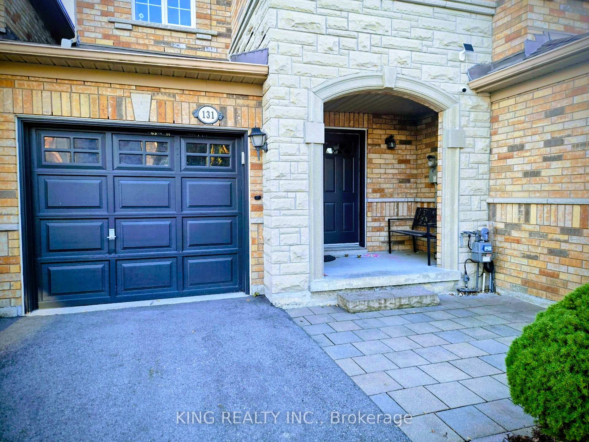 Photo 2 of 131 Royal Appian Crescent, Vaughan, Patterson — HOMEH