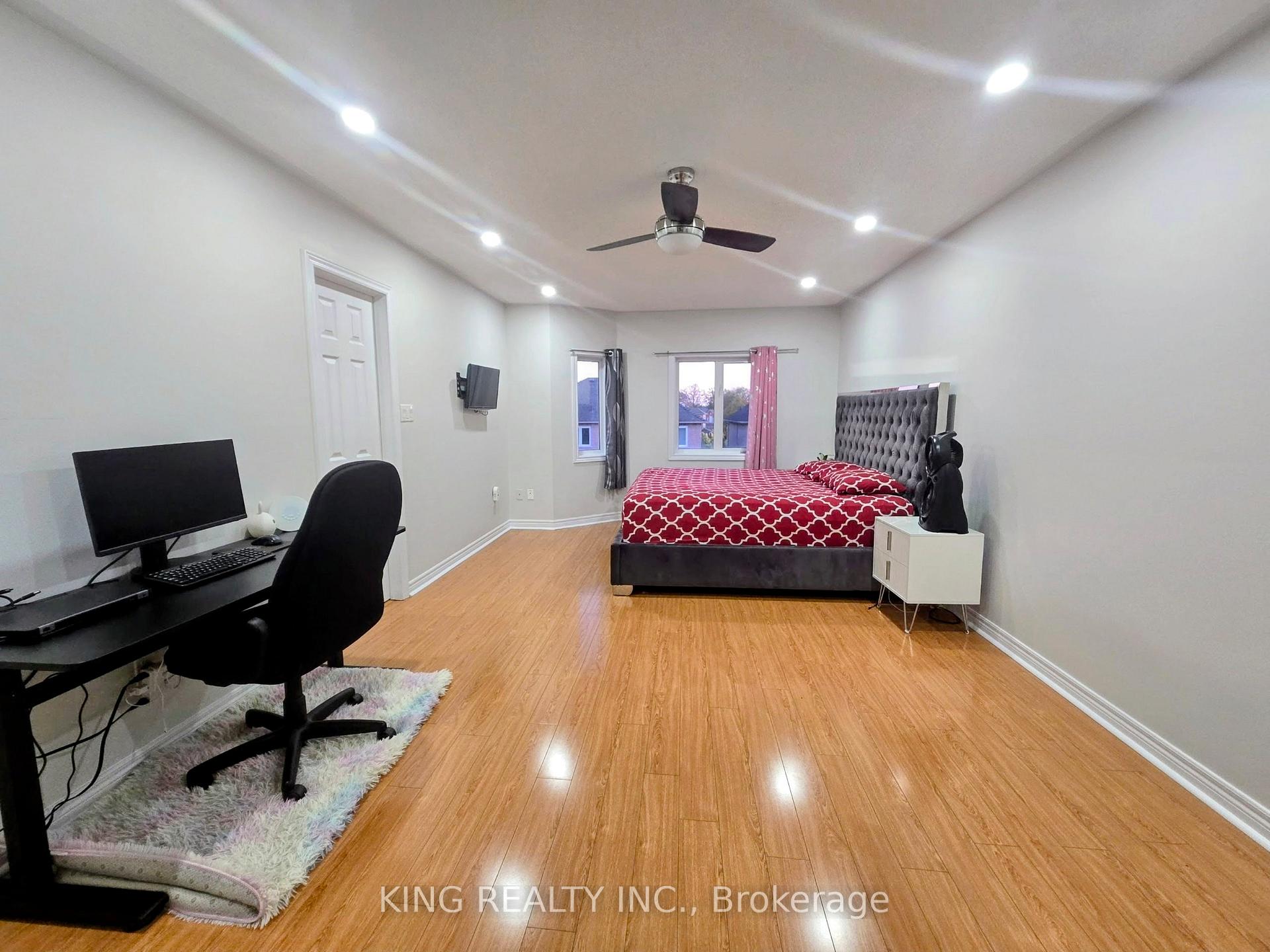 Photo 16 of 131 Royal Appian Crescent, Vaughan, Patterson — HOMEH